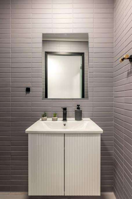 Maricool Minimal Spacious Downtown Loft Heraklion  Exterior photo